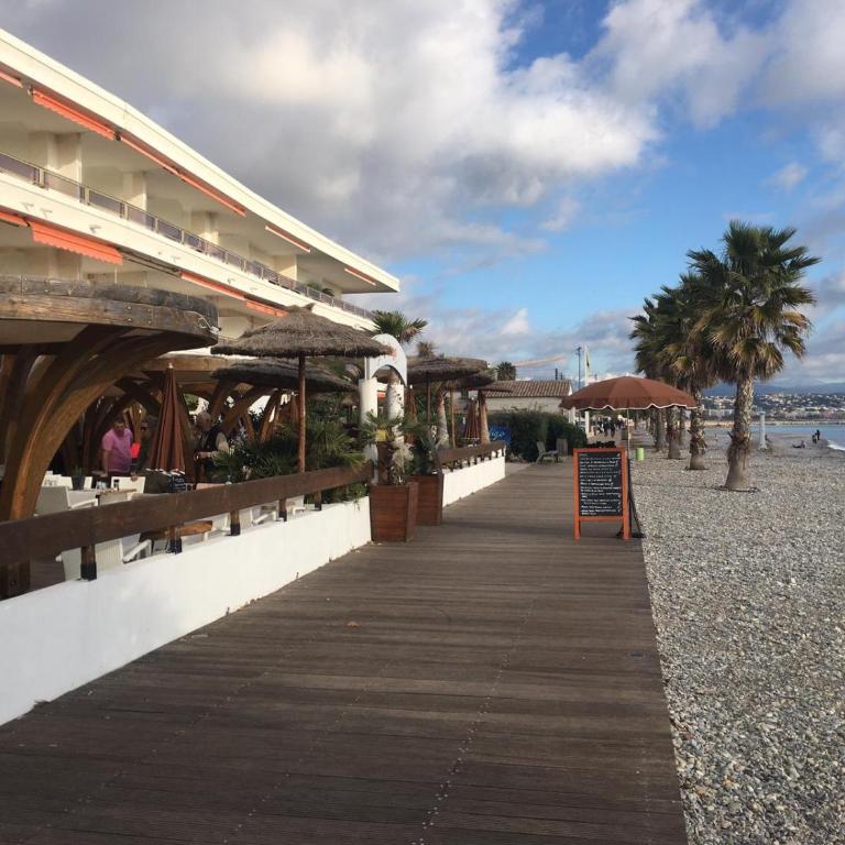 Bord de mer, studio avec terrasse - One-Bedroom Apartment - 23