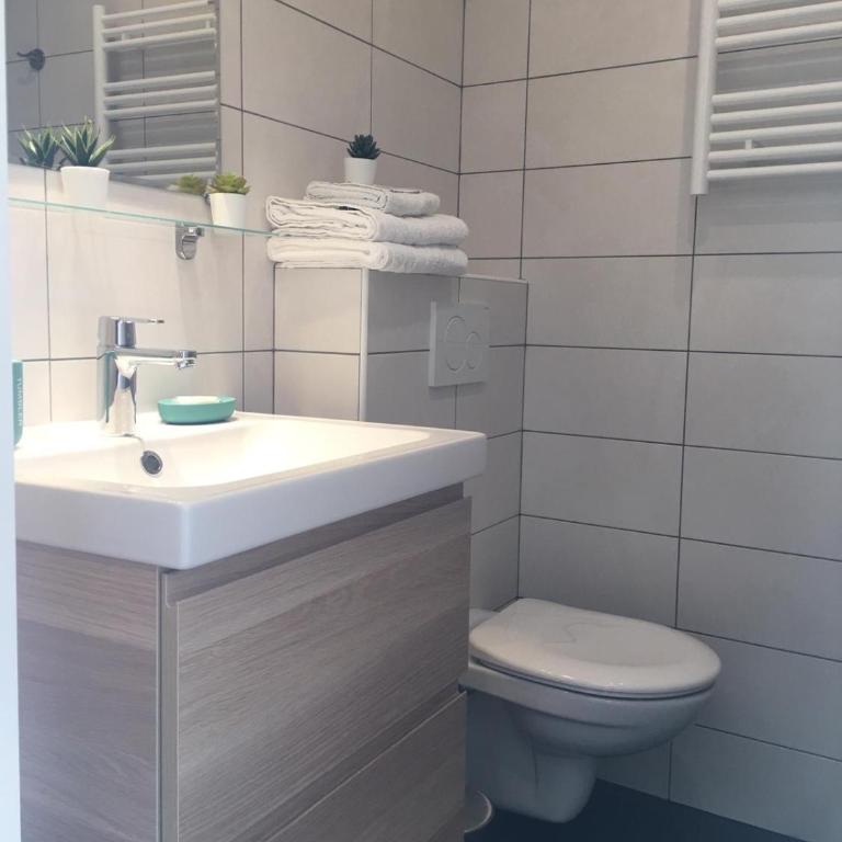 Bord de mer, studio avec terrasse - One-Bedroom Apartment - 25