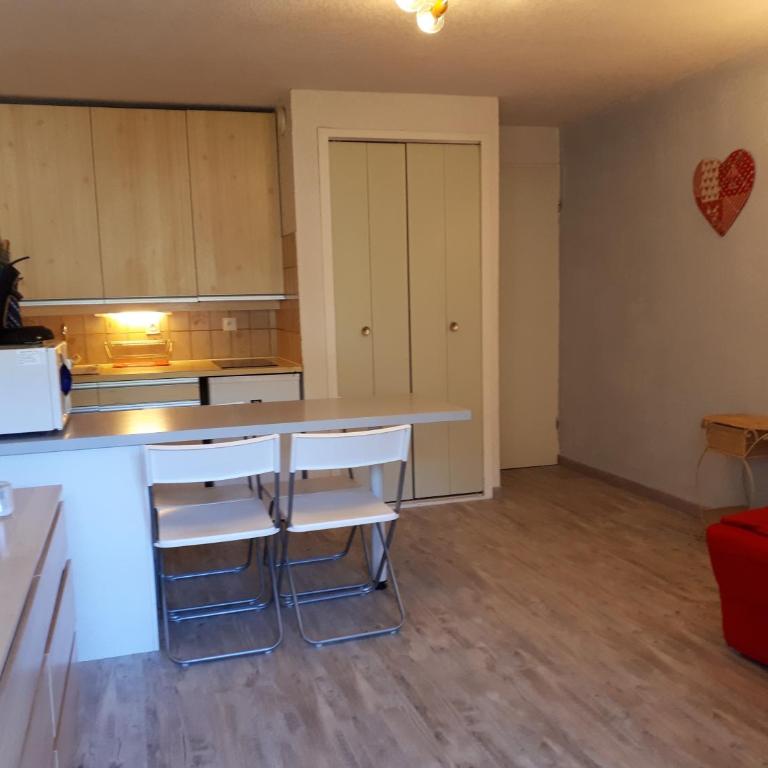 Agréable studio cabine à ST LARY SOULAN - 5 couchages - Appartement avec Balcon - 7