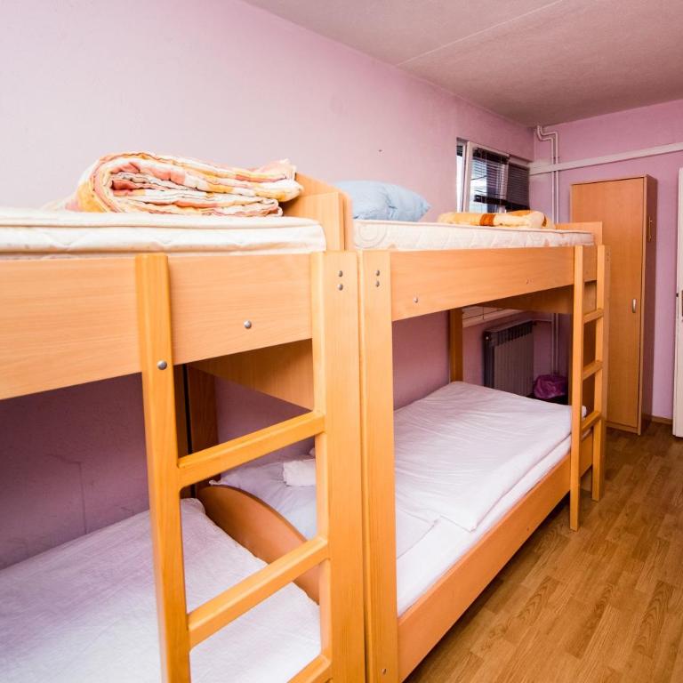 Hostel Herz - Dvokrevetna Soba sa Zasebnim Krevetima i Zajedničkim Kupatilom - 16