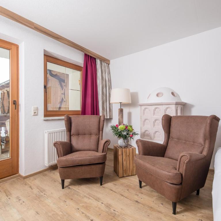 Pension Margretenhof - Doppelzimmer mit Bergblick - 6