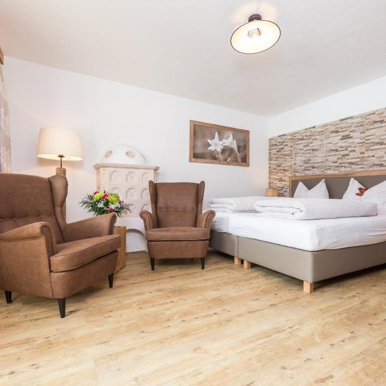 Pension Margretenhof - Doppelzimmer mit Bergblick - 5
