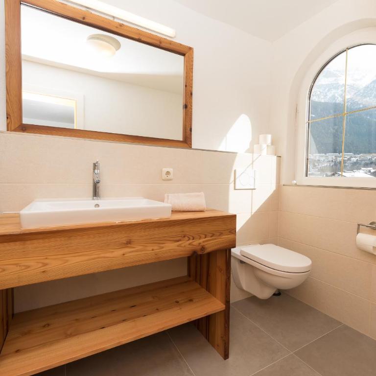 Pension Margretenhof - Doppelzimmer mit Bergblick - 2