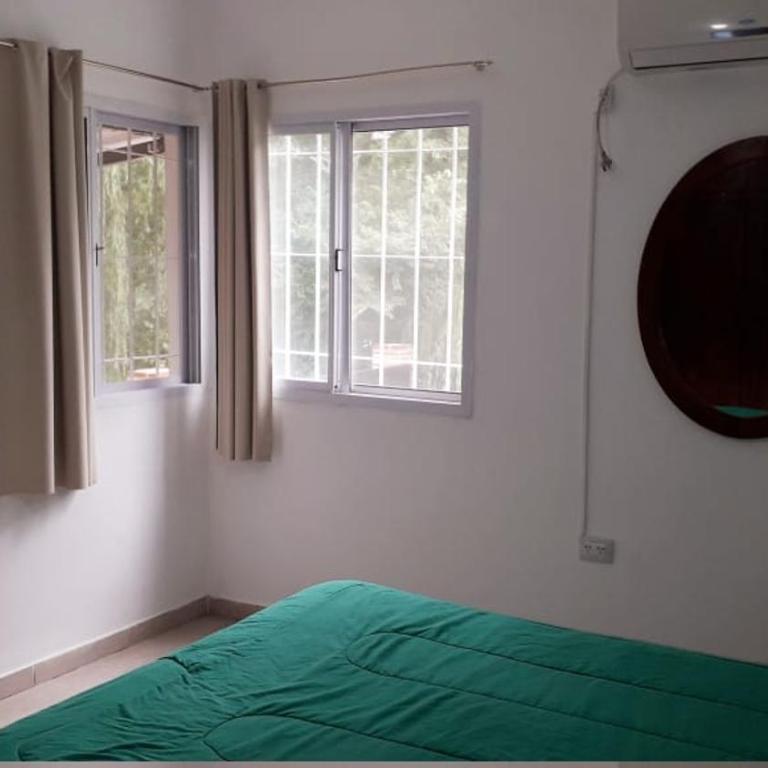 Casa con pileta privada - Three-Bedroom House - 11