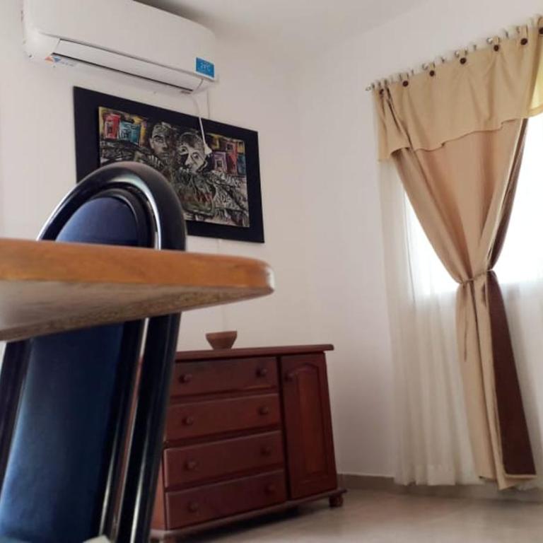 Casa con pileta privada - Three-Bedroom House - 14