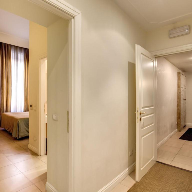 Caput Mundi Suite - Appartamento Standard - 52