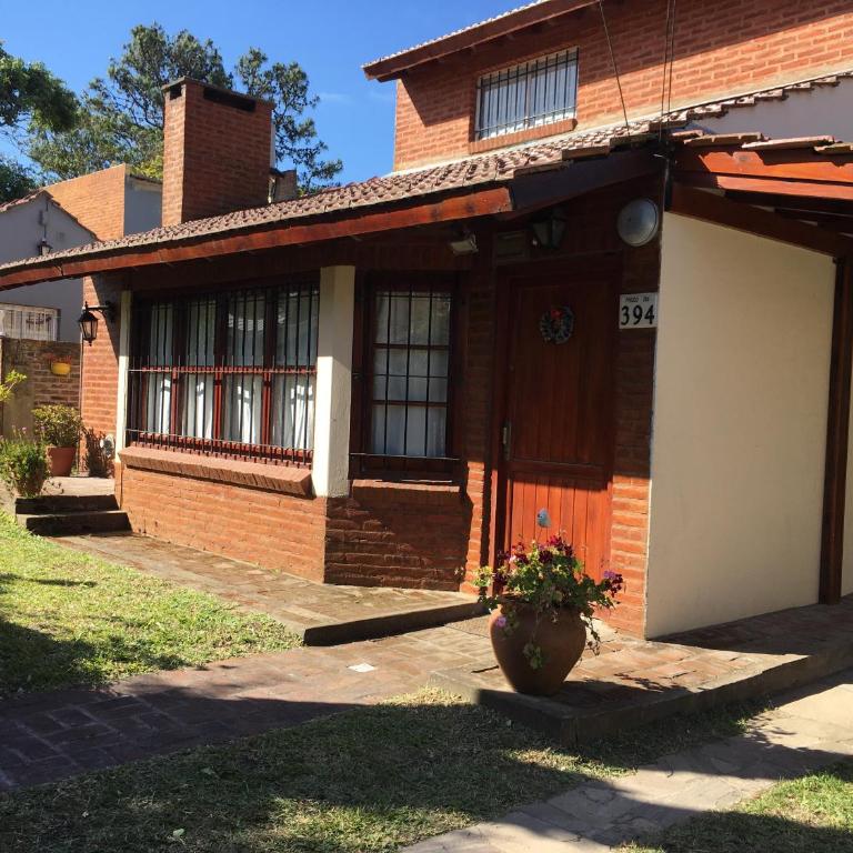 Chalet en Villa Gesell - Two-Bedroom House - 4