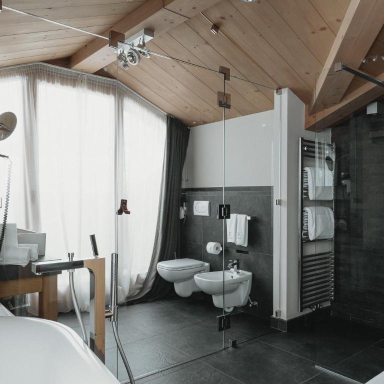 Eco & Wellness Boutique Hotel Sonne - Suite with Mountain View - 7