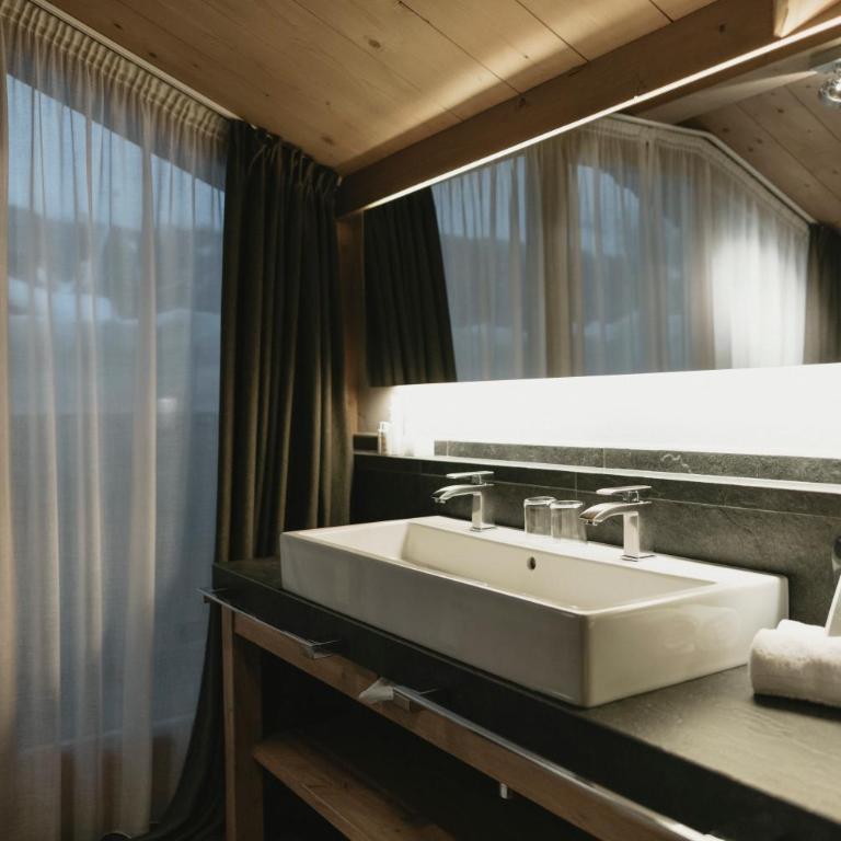 Eco & Wellness Boutique Hotel Sonne - Suite with Mountain View - 7