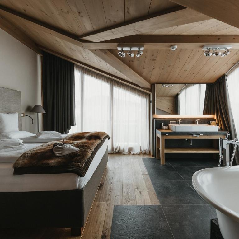 Eco & Wellness Boutique Hotel Sonne - Suite with Mountain View - 4