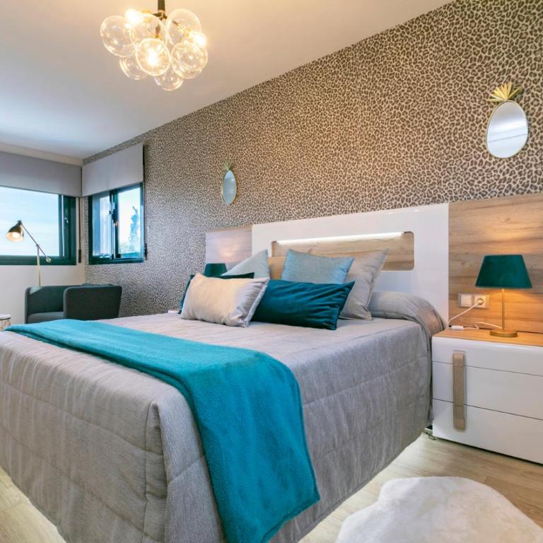 Luxury villa with sea views - heated pool - Villa - 10
