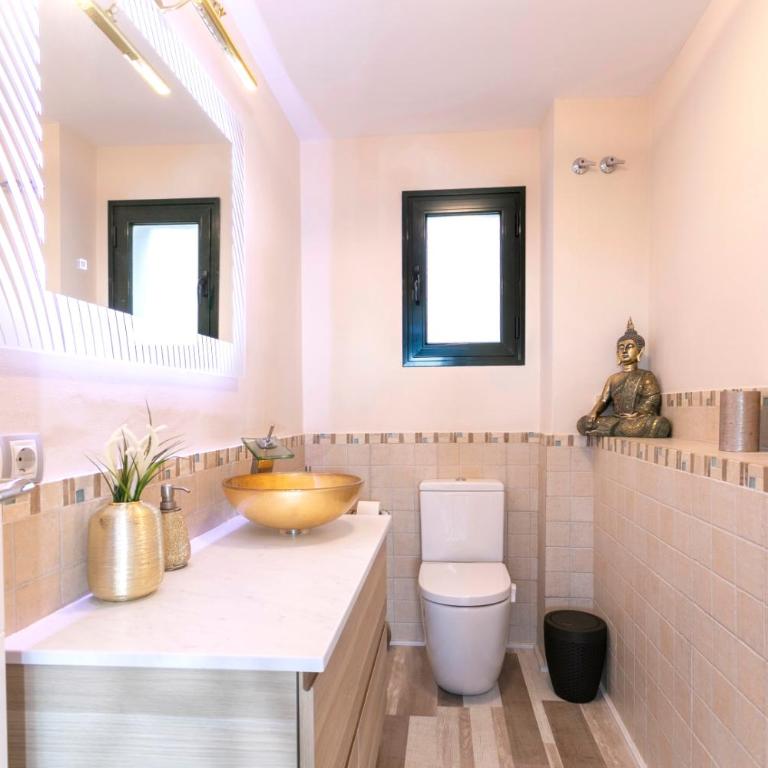 Luxury villa with sea views - heated pool - Villa - 26