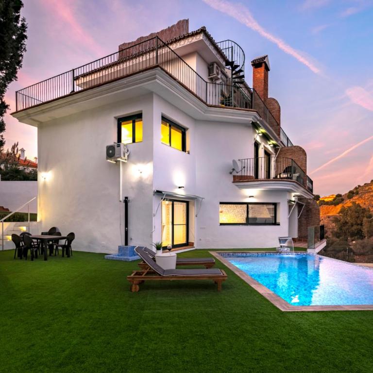 Luxury villa with sea views - heated pool - Villa - 38
