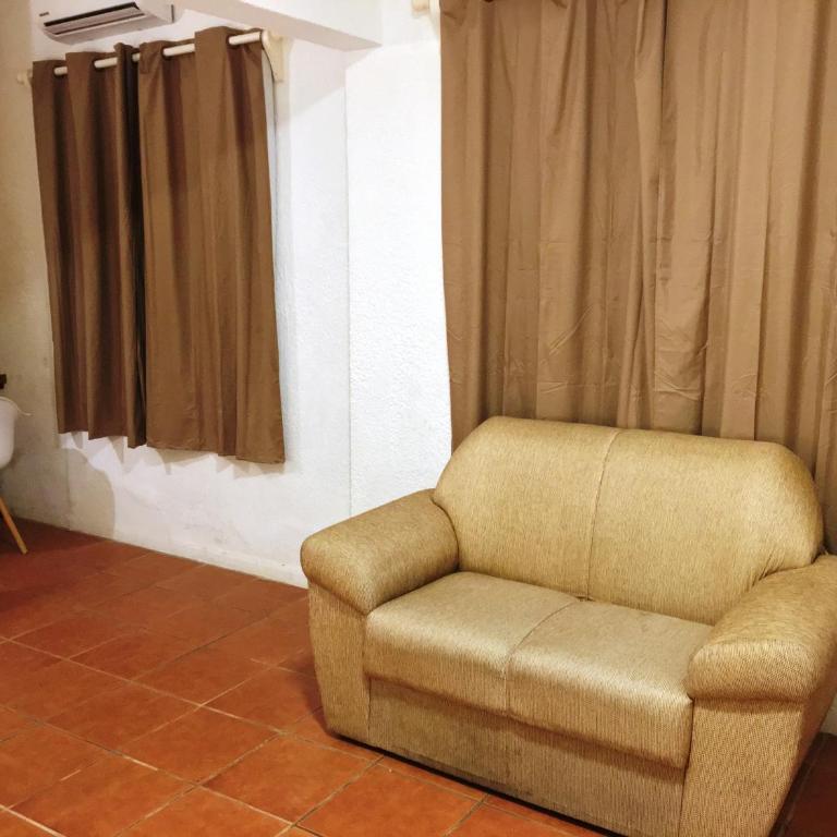 Hotel Colonial - Superior Triple Room - 7