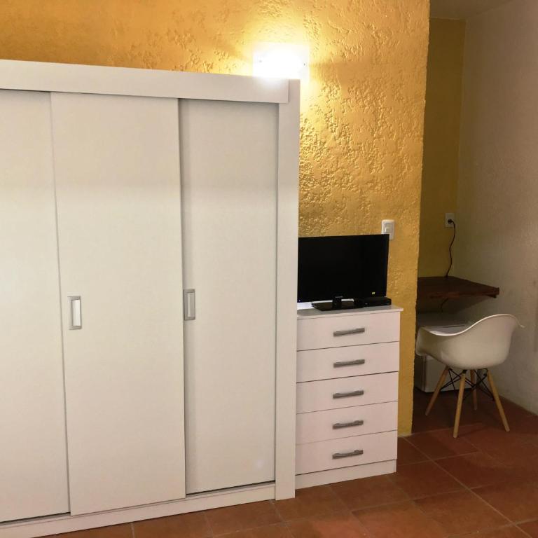 Hotel Colonial - Superior Triple Room - 8
