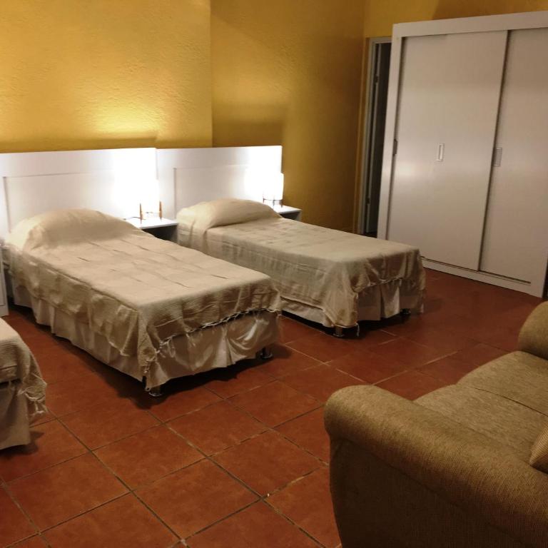 Hotel Colonial - Superior Triple Room - 9