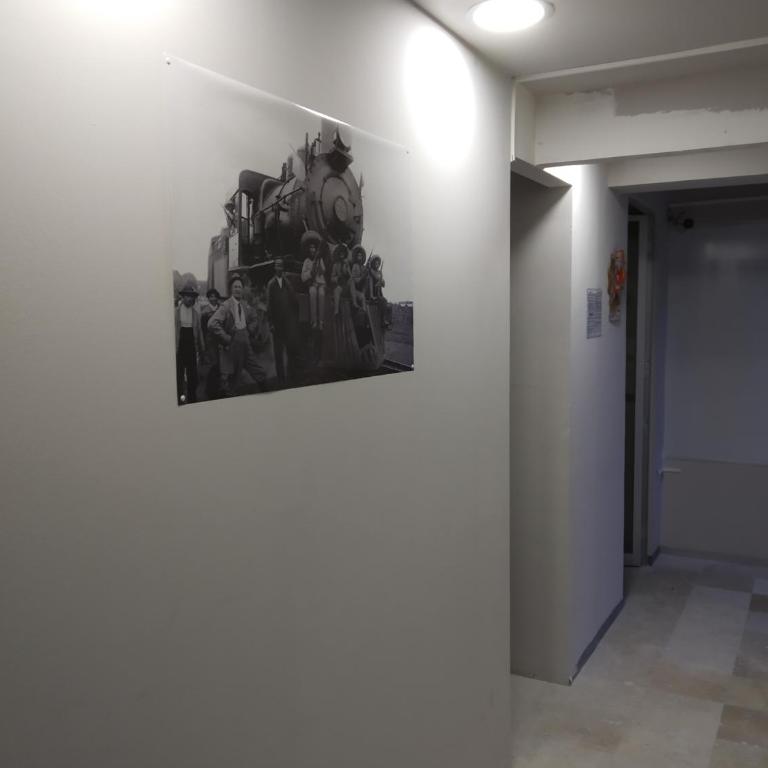 Alameda House - Standard Single Room with Shared Bathroom - 32