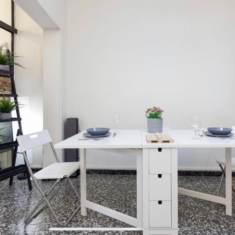 Boutike Wellness Centro Almería - Apartamento de 2 dormitorios - 11