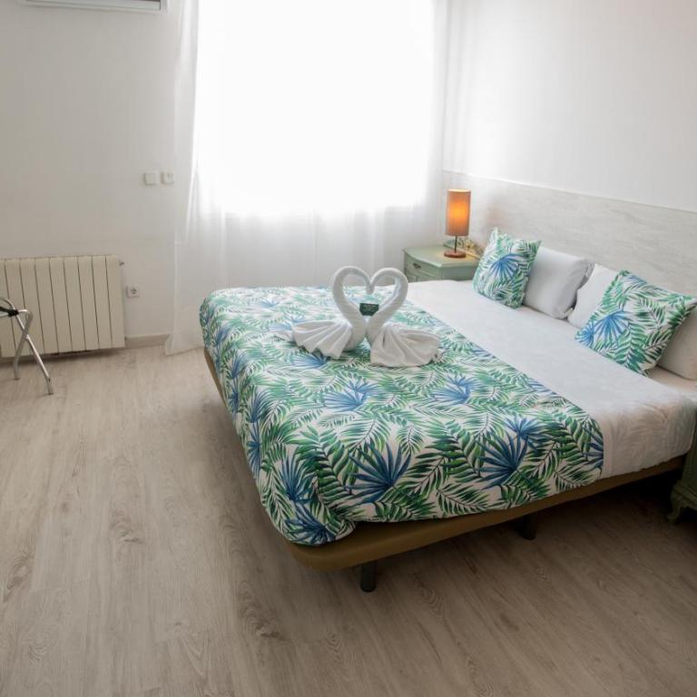 Hostal Escala Suites - Double Room with Bath - 4