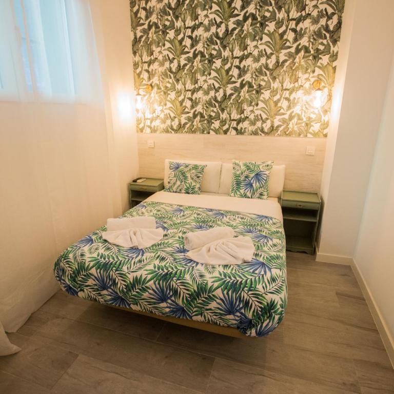 Hostal Escala Suites - Small Interior Double Room - 4