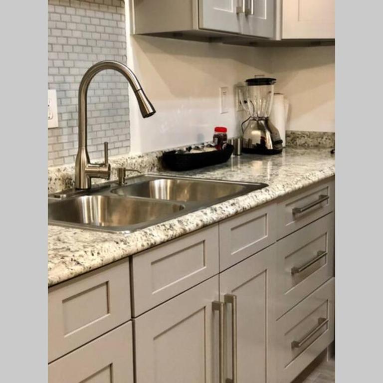 NEW 2 BEDROOM LUXURY APARTMENT -GREAT LOCATION -MODERN - Apartamento de 2 dormitorios - 62