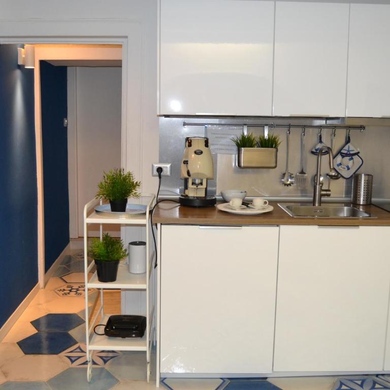 Be Blu Apartment - Apartment - 6