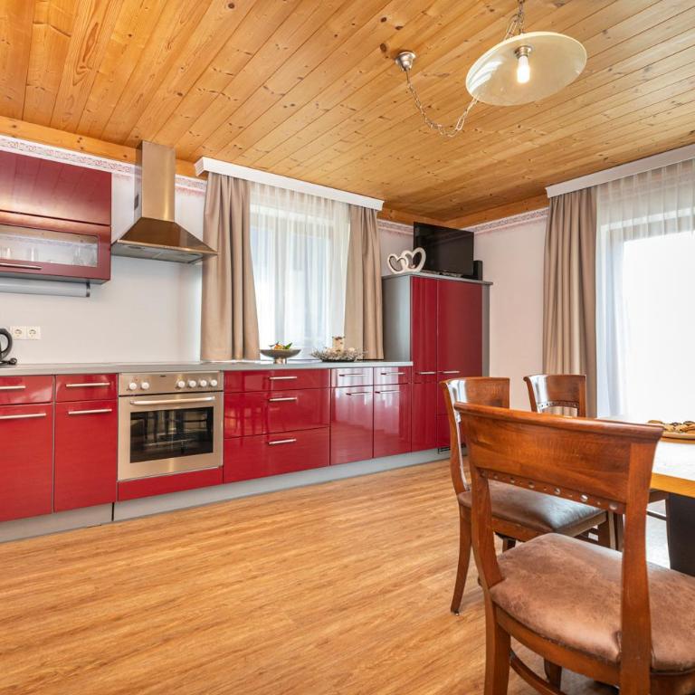 Herzerl-Chalet Appartements - Two-Bedroom Apartment - 15