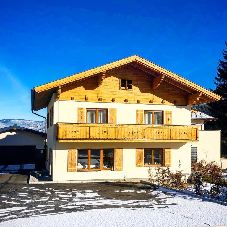 Herzerl-Chalet Appartements - Two-Bedroom Apartment - 1