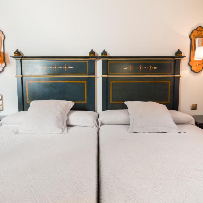 Hotel Plaza Nueva - Double or Twin Room - 9