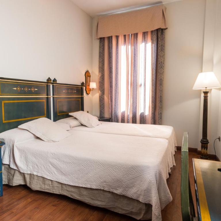 Hotel Plaza Nueva - Double or Twin Room - 5