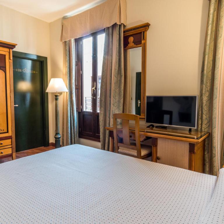 Hotel Plaza Nueva - Double or Twin Room - 3