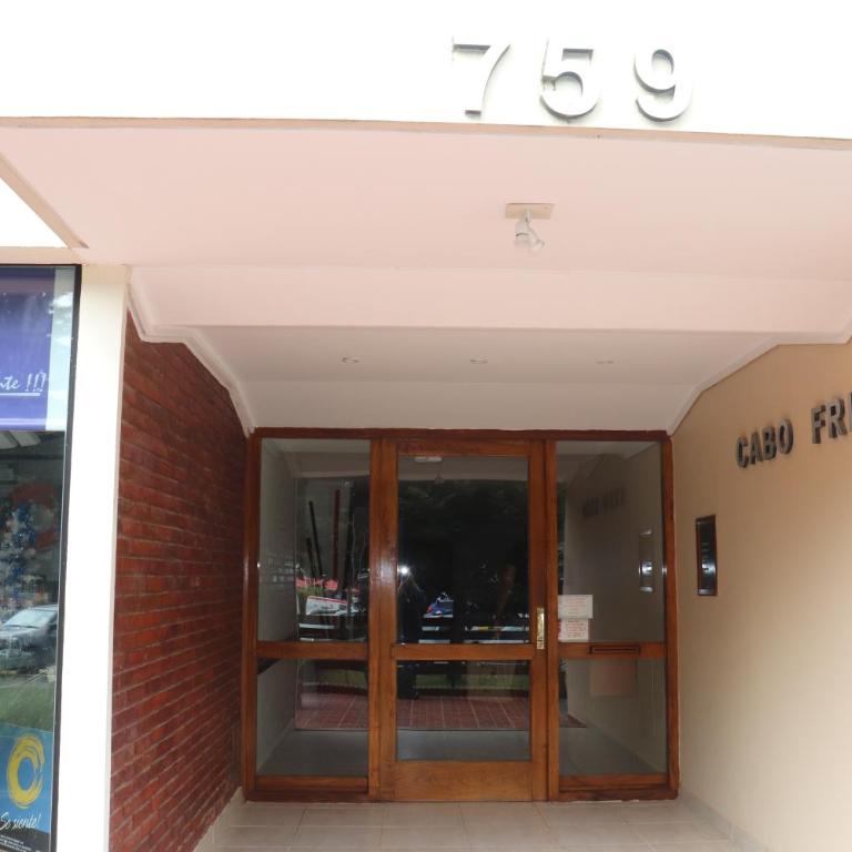 EDIFICIO CABO FRIO - Two-Bedroom Apartment - 11