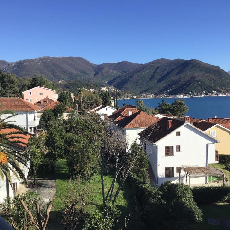 Monteview Loft Apartment - Studio Apartment with Sea View - 3