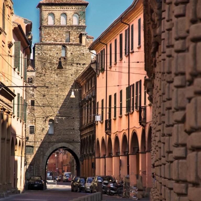 Healthy Flat Bologna - Tower Skyline View - Appartamento con 1 Camera da Letto - 55