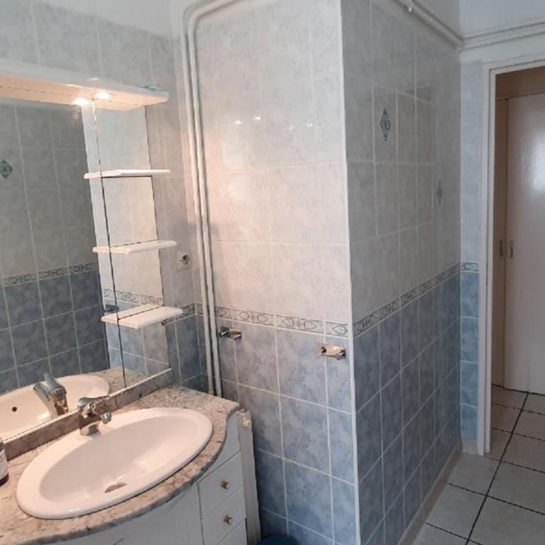 APPART NEUF 74m2 proche piscine et parc des sports - Apartment - 13