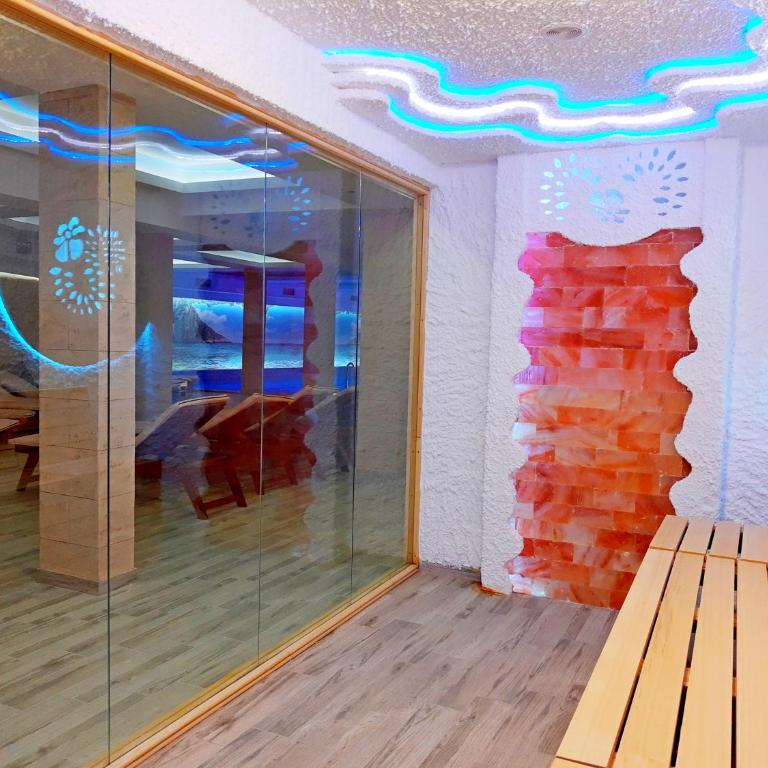 Kopaonik Milmari Spa and Wellness Wooden Horn S21 - Deluxe Apartment - 37