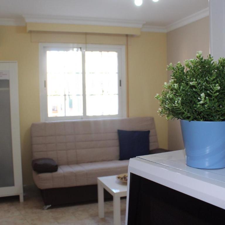 Nice and New Studio with balcony close to the city 2ºB - One-Bedroom Apartment - 13