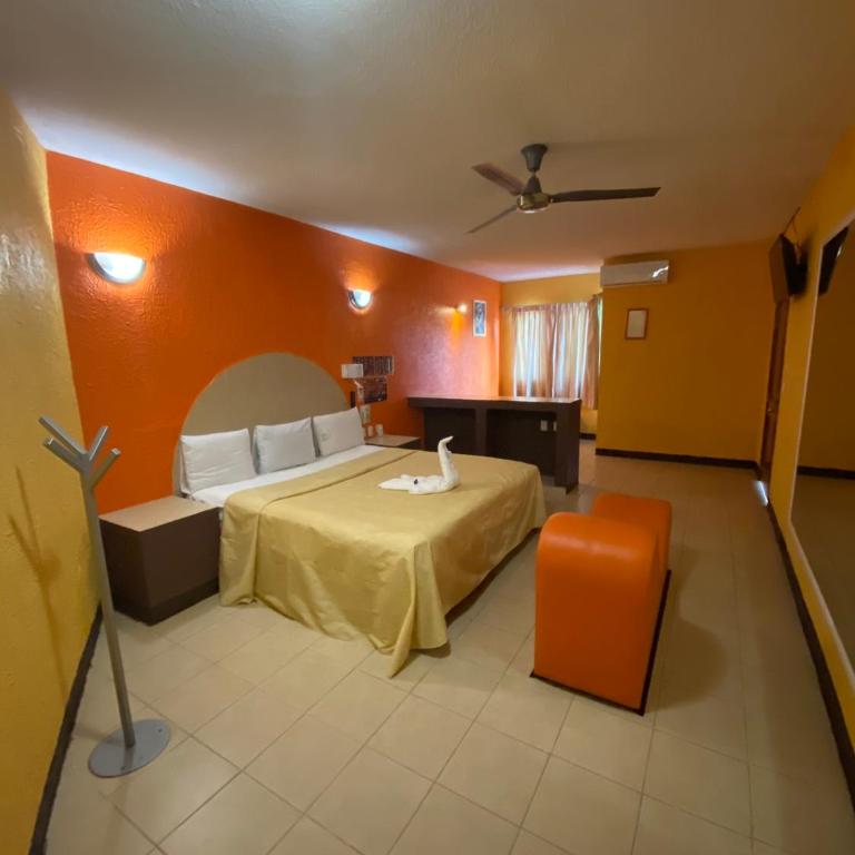 Auto Hotel Villaferr - Habitación Doble Económica - 3