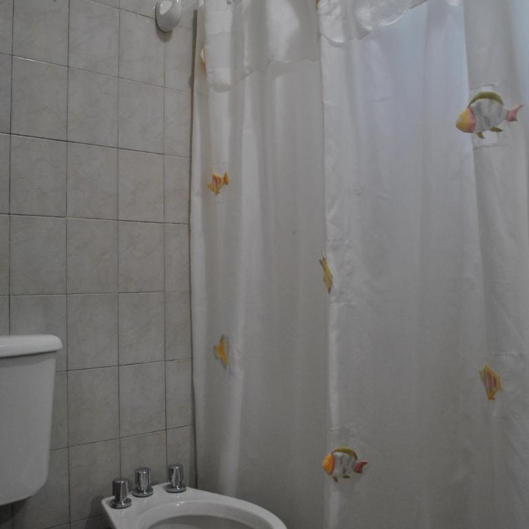 Ruca Kiñe Hostel - Cama en habitación compartida mixta de 4 camas - 4