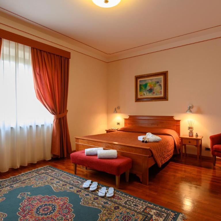 Hotel Rutiliano - Camera Matrimoniale Deluxe - 1