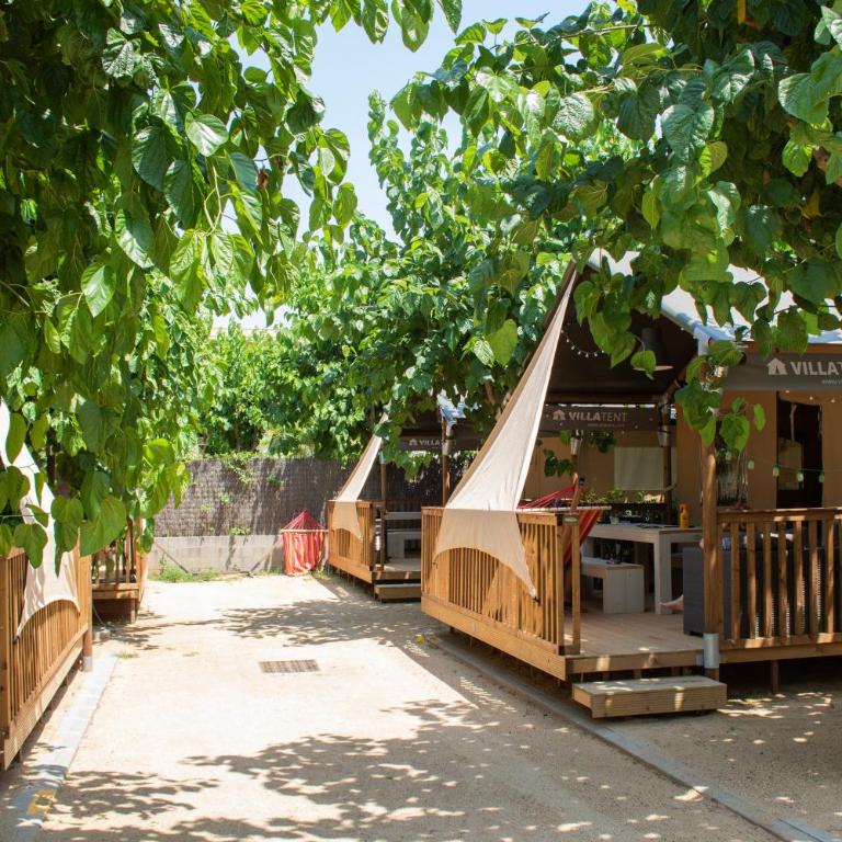 Glamping Blanes - Tienda (5 adultos) - 3