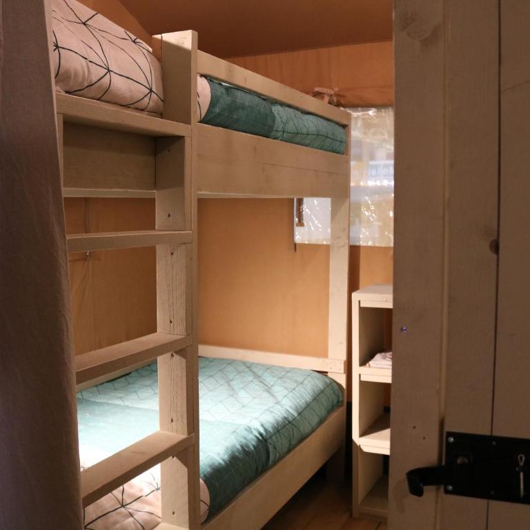 Glamping Blanes - Tienda (5 adultos) - 16