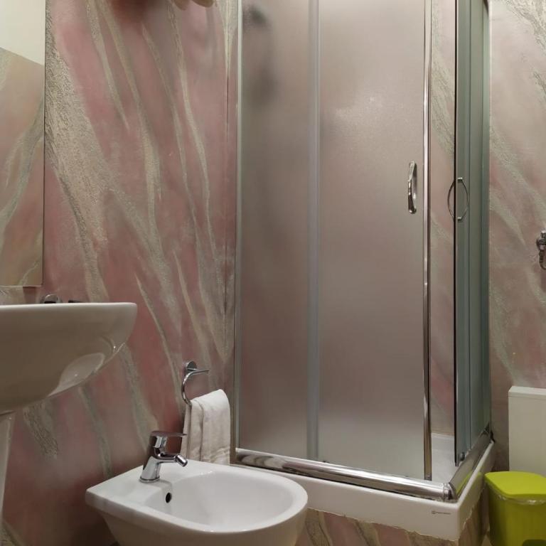 Hotel Etnea Royal Suites - Deluxe Single Room with Balcony - 5