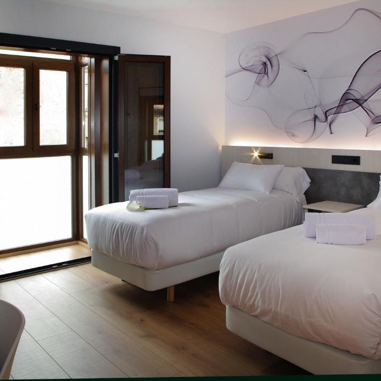 Hotel NERU con Encanto - Habitación Doble Deluxe con balcón - 1 o 2 camas - 7