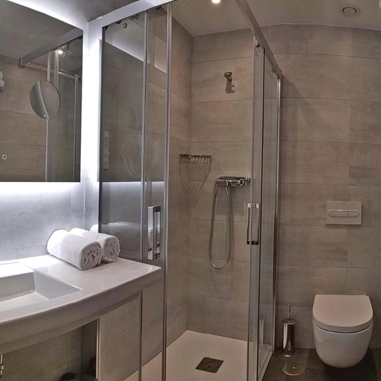 Hotel NERU con Encanto - Habitación Doble Deluxe con balcón - 1 o 2 camas - 6