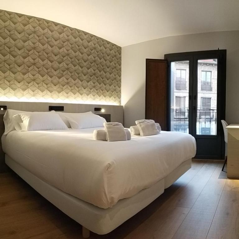 Hotel NERU con Encanto - Habitación Doble Deluxe con balcón - 1 o 2 camas - 2