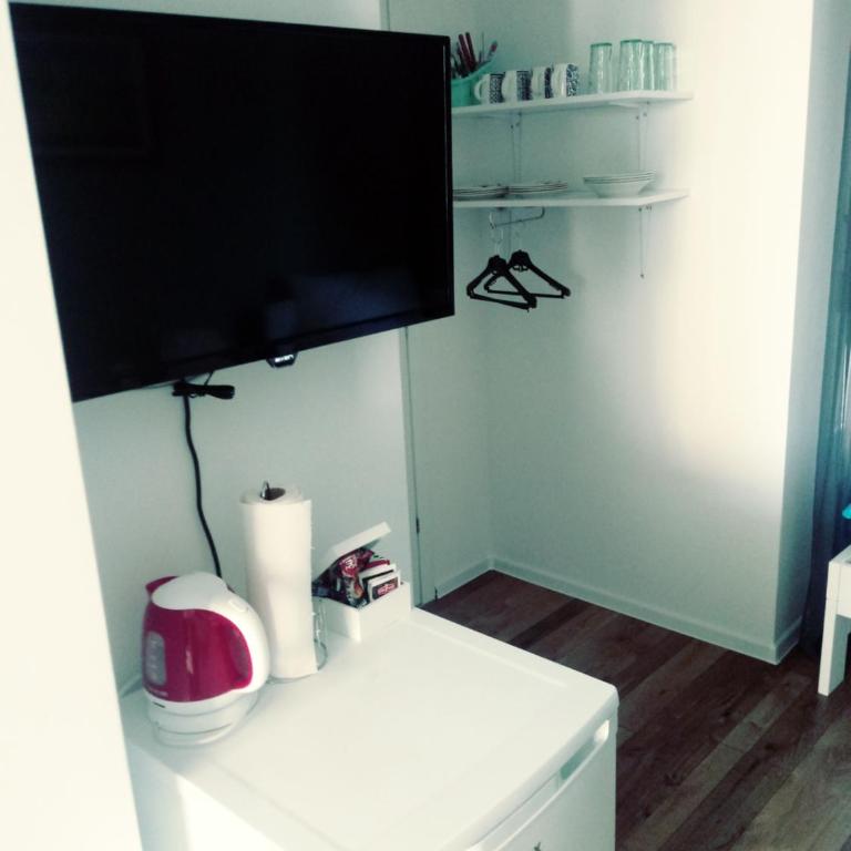Villa Flower with Free Onsite Parking - Studio - 12