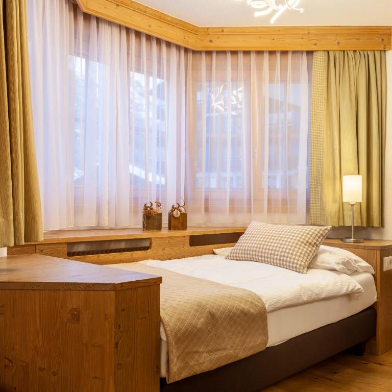 Hotel Jägerhof - Dreibettzimmer - 2