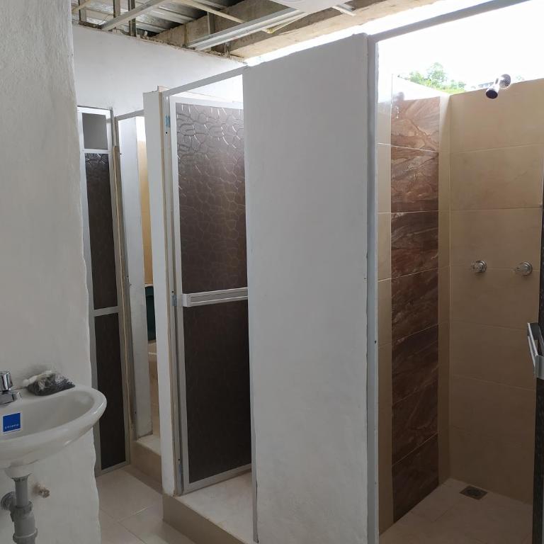 Hotel Los Balcones - Mixed Dormitory Room - 1