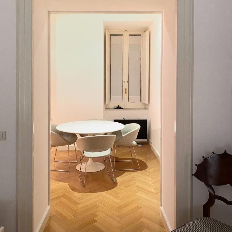 NAPOLIFOREVER ELEGANT APARTMENT Casa Vacanze a Chiaia CENTRO - Appartamento con 2 Camere da Letto - 41